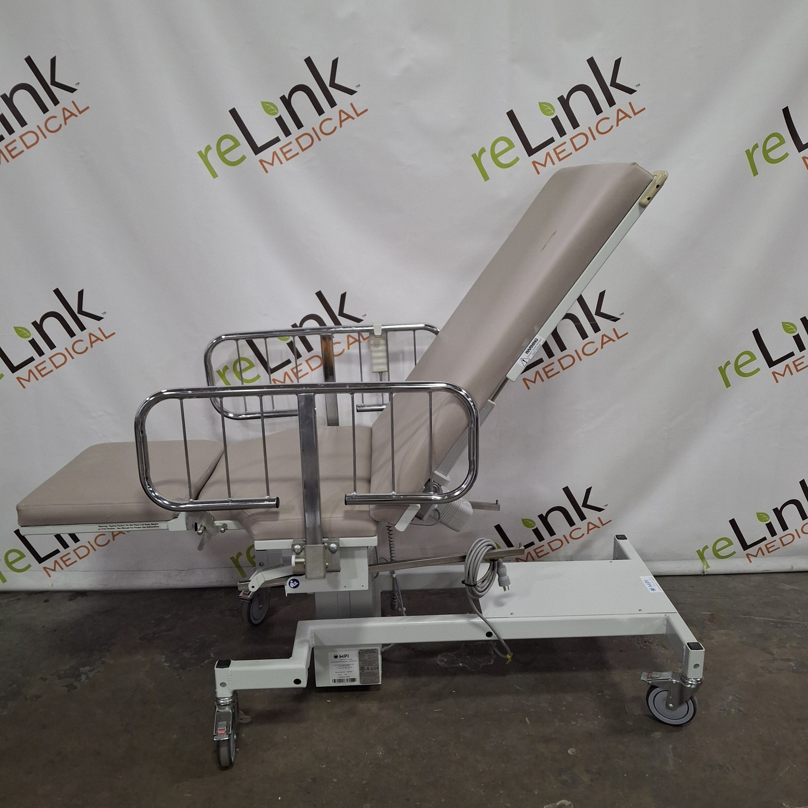 Medical Positioning, Inc. 8087 Exam Table