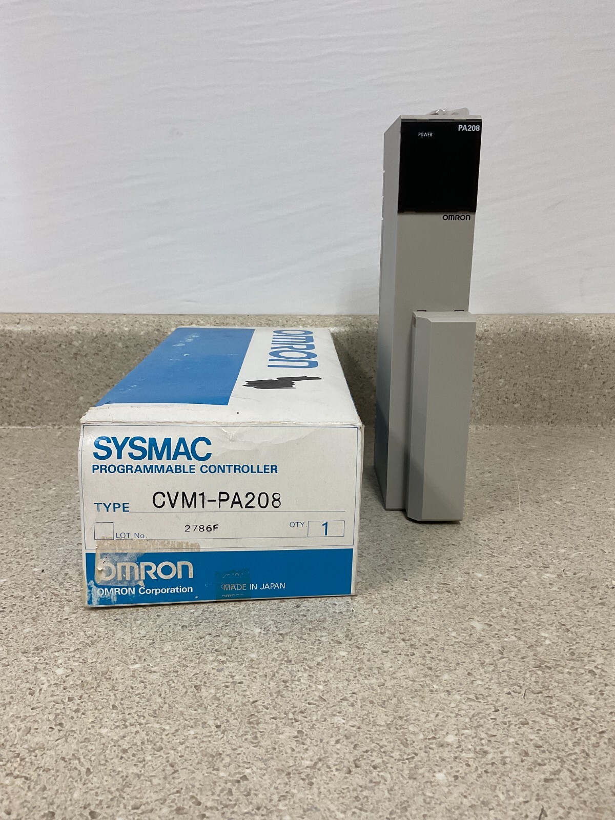 Omron CVM1-PA208 NEW
