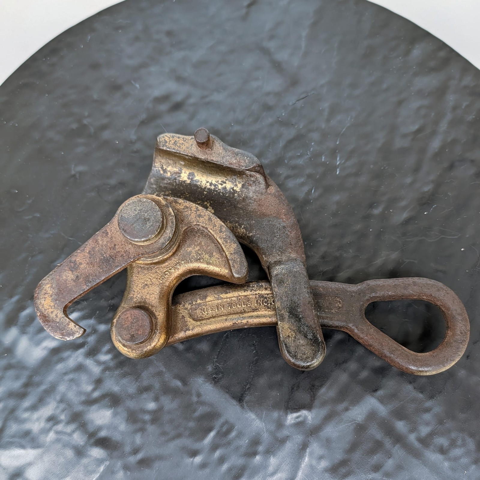 KLEIN 1604-20L Haven's Grip Wire Cable Pulling Jaw 5000 lb with Swing Latch
