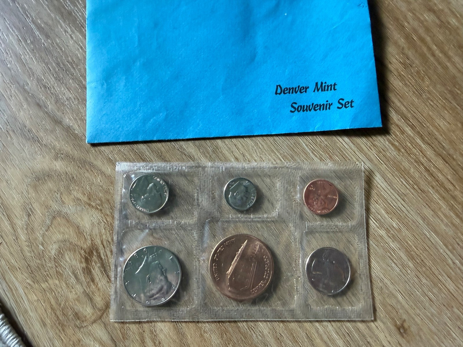 1989 denver  Mint Souvenir UNC Coin Set