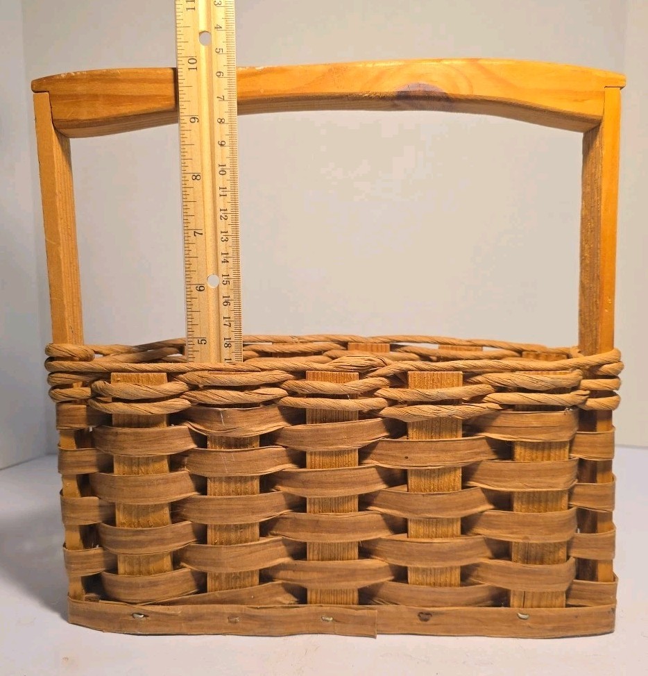 Vintage 2000 Cracker Neck Creek Basket