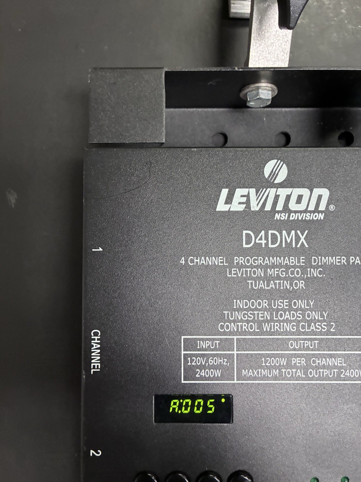 Leviton D4DMX-MD3 4-Channel Programmable Dimmer Pack