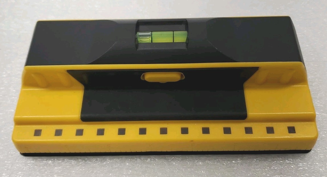 Franklin Sensors PRO GRADE Sensor M132 Stud Finder, 13 Sensors  WOOD & METAL