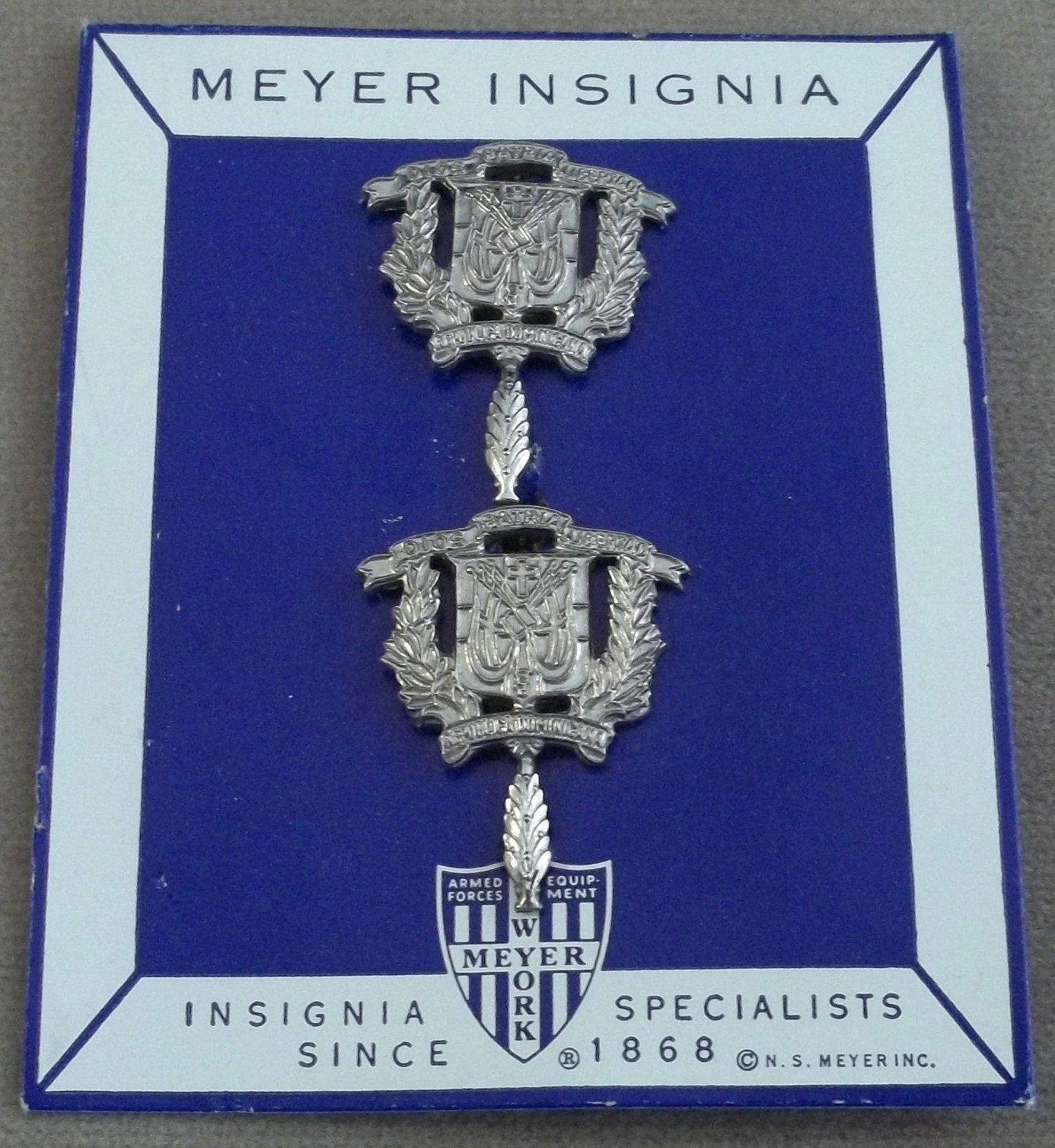 Army Of The Dominican Republic Major Officer Miniature Rank Insignia