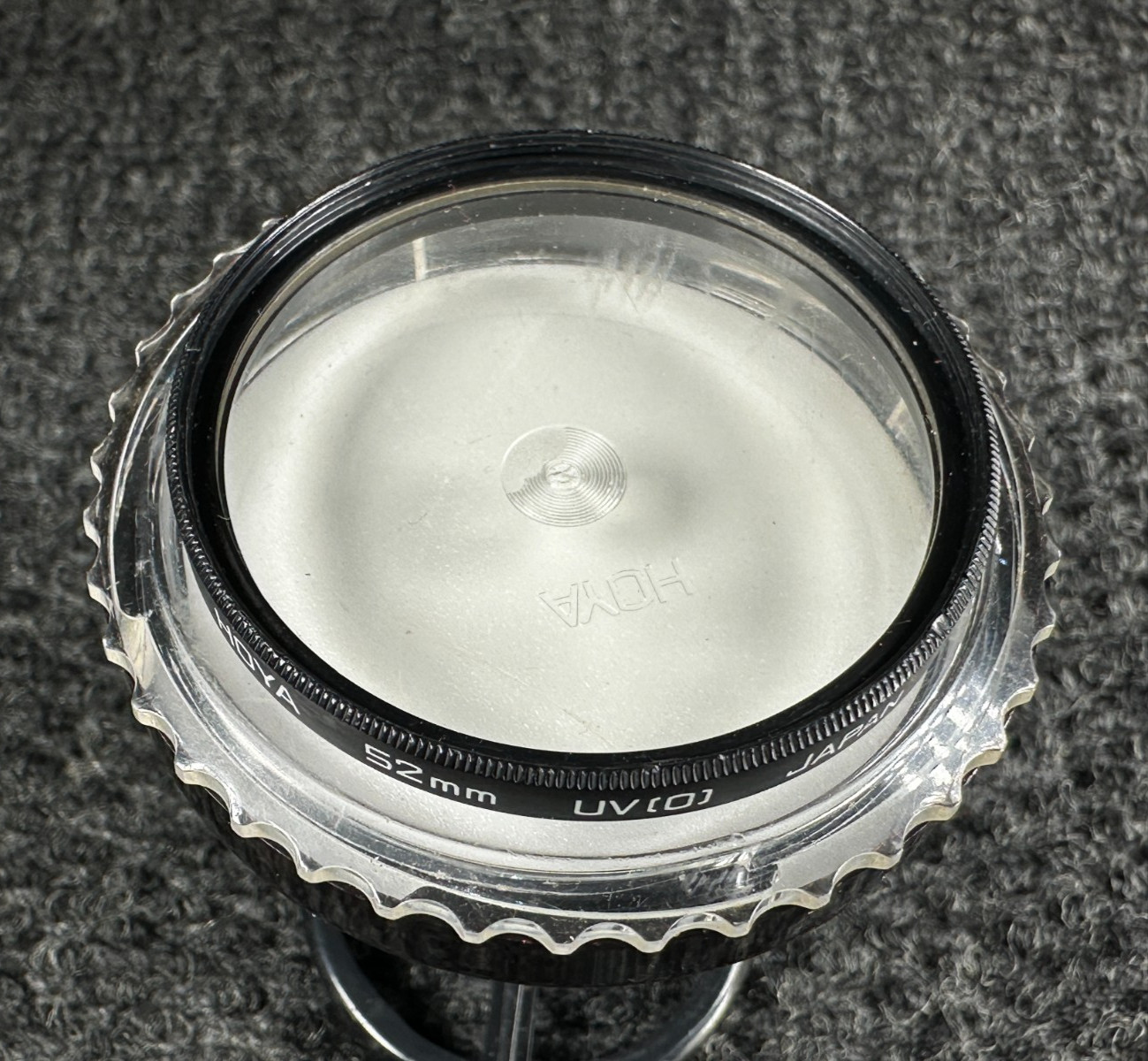 ☆ HOYA 52mm UV Screw-On Filter ☆ With Case ☆369