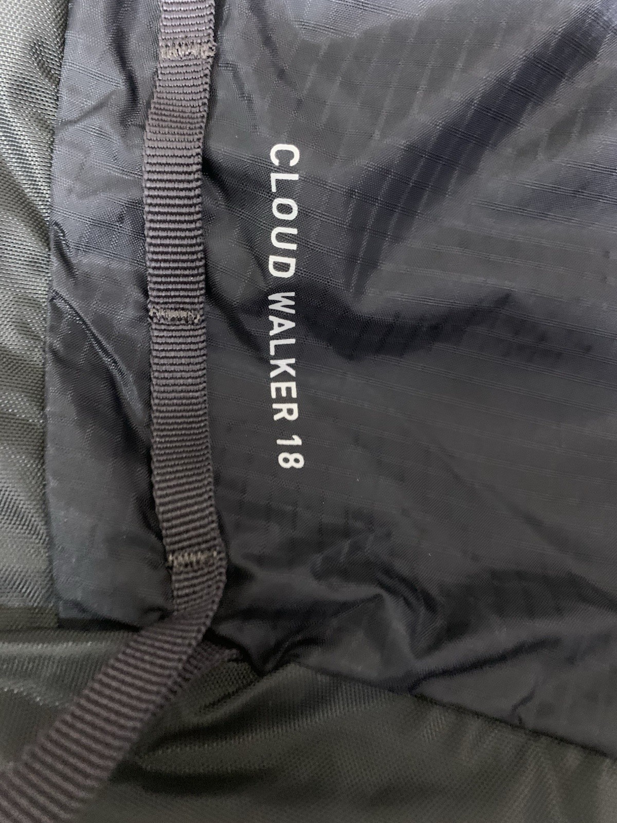NEW Camelbak Black Cloud Walker 18 Backpack *Unused 2.5l Hydration Bladder