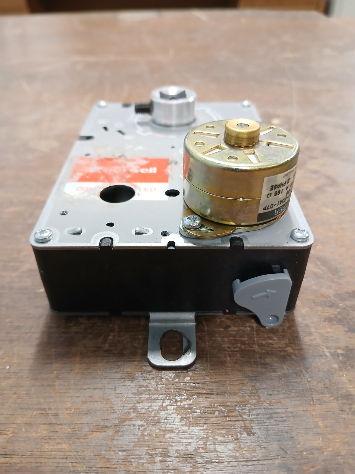 HONEYWELL W7751 H 2009 VAV Actuator