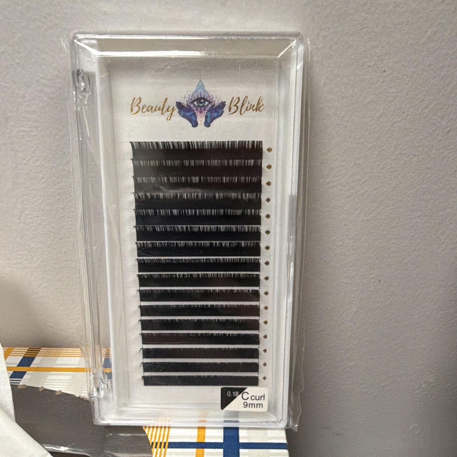 Beauty Blink Individual Eyelashes Black C Curl 9mm Natural Effect