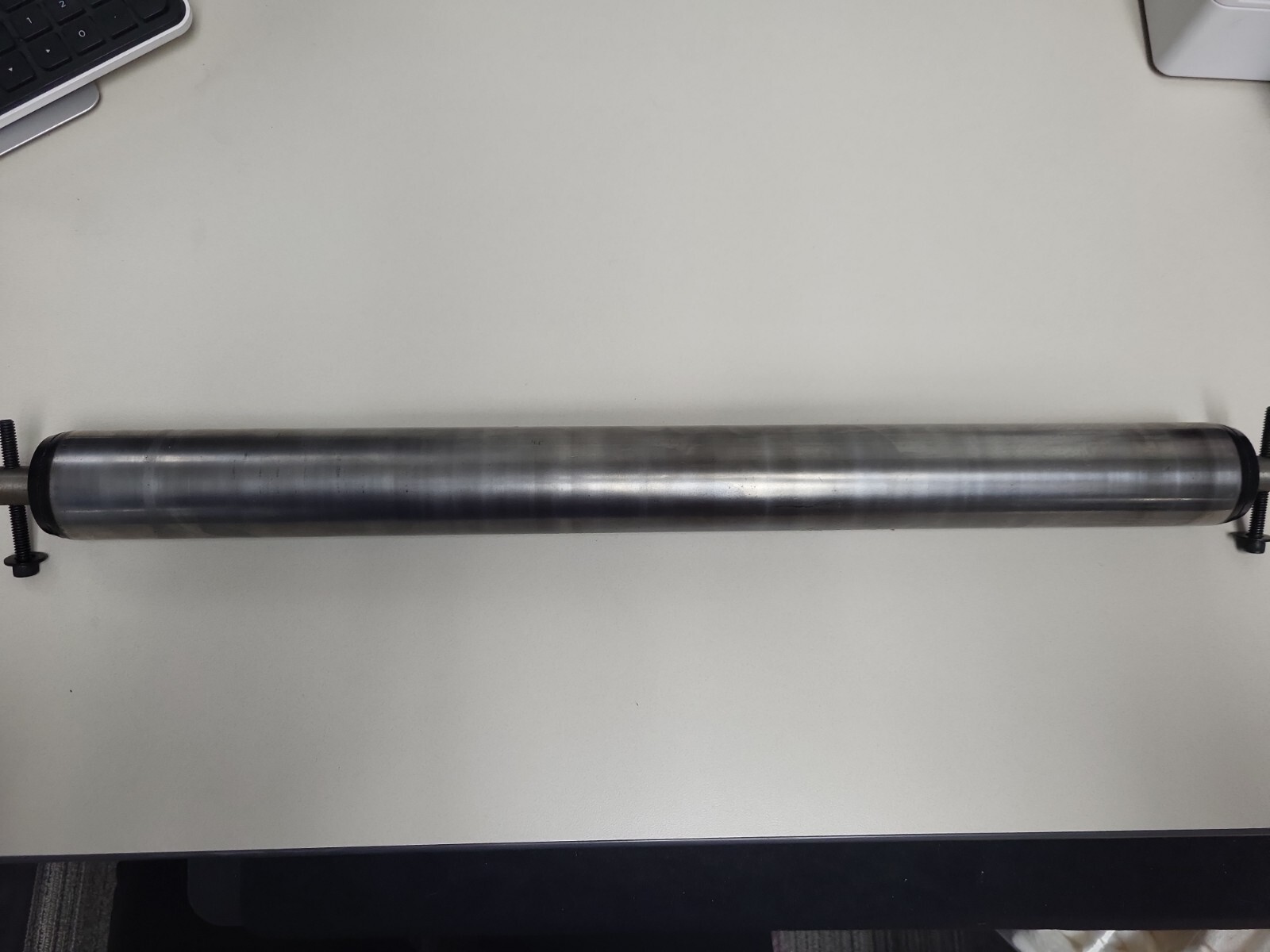 Reebok RTX 455 Treadmill Rear Roller (75)