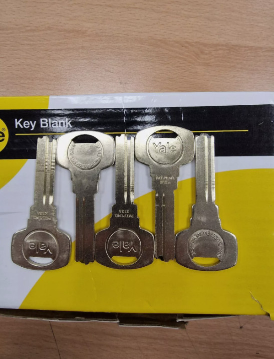 5 x GENUINE YALE PATENTED DIMPLE KEY BLANKS Z12A - YL-CYL- KB1A