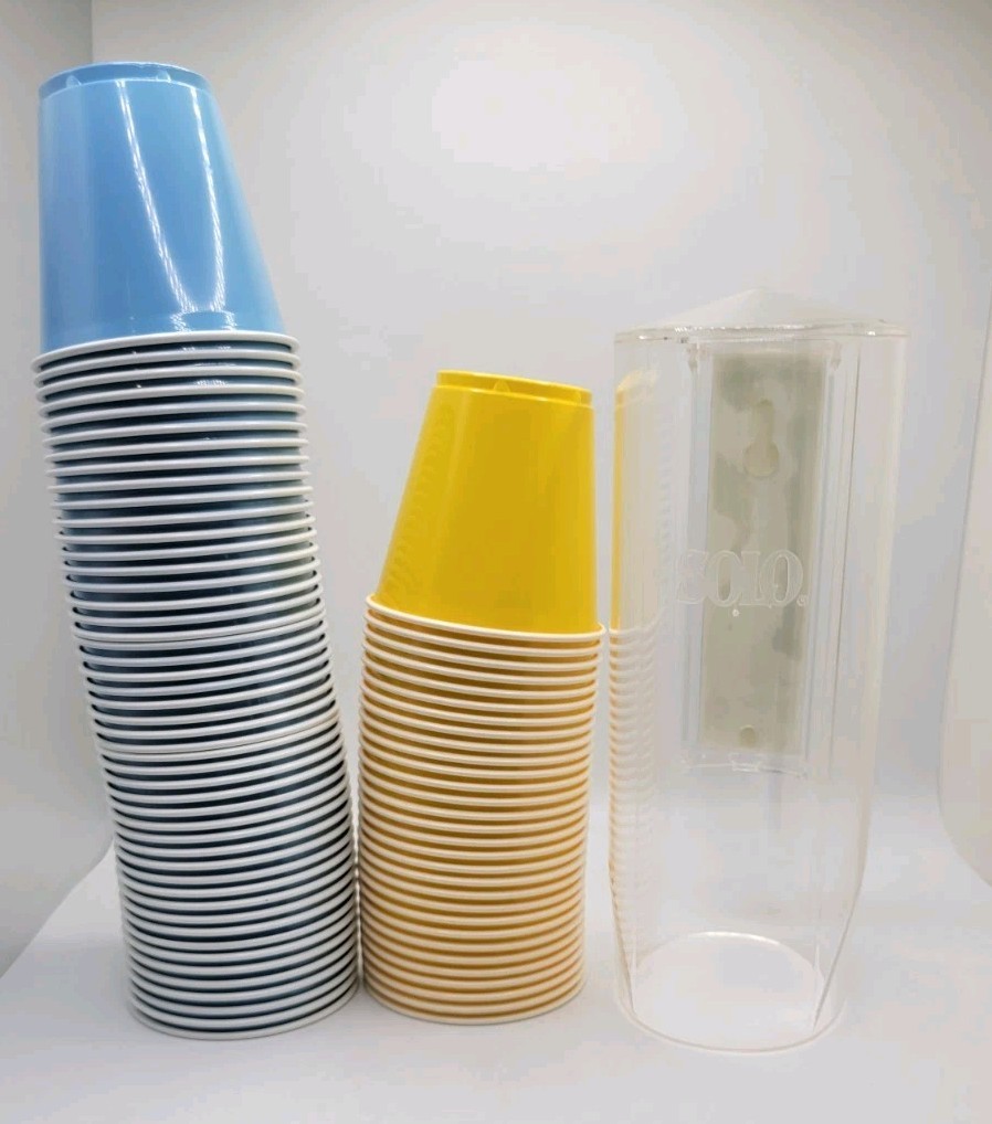 Vintage SOLO Clear Bathroom Dispenser With 3.50 Oz Cups 30 Yellow & 48 Blue