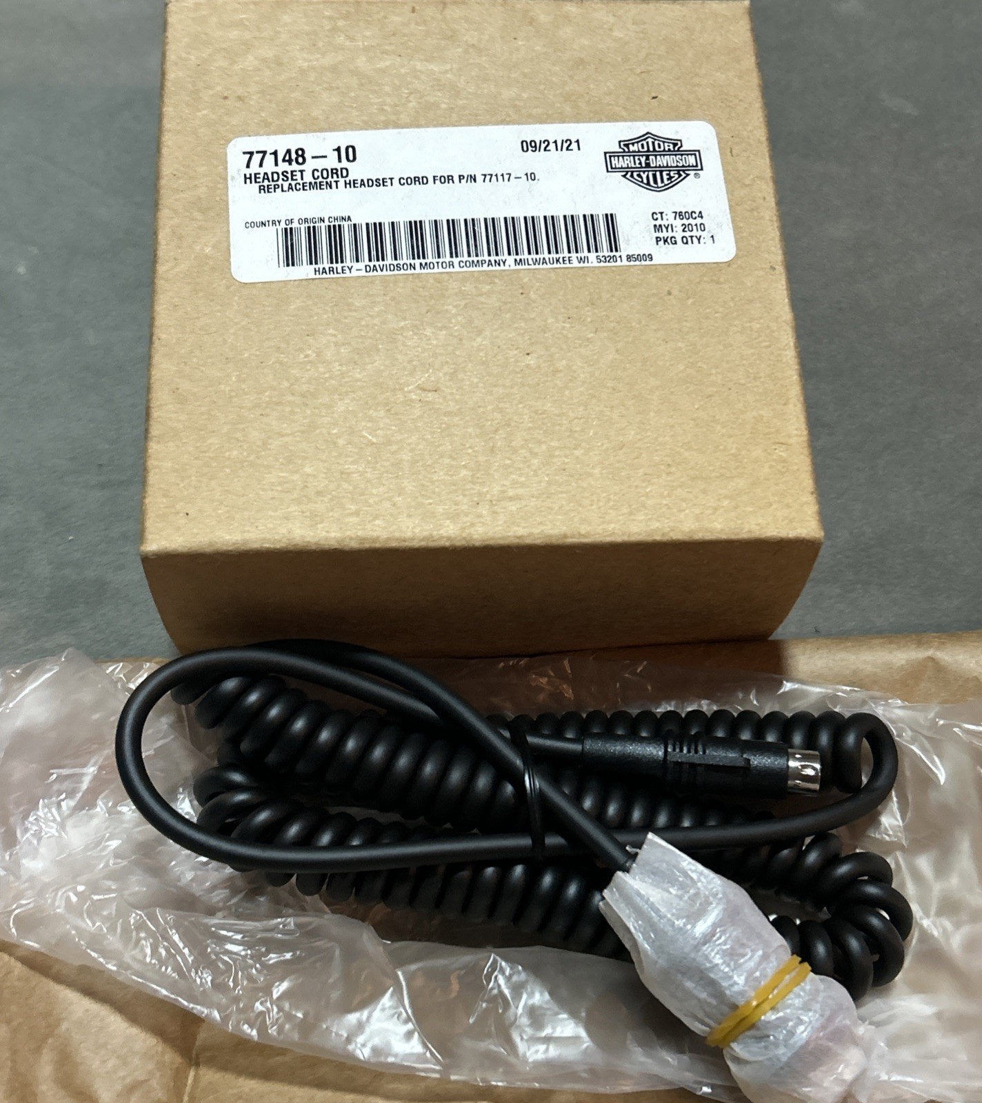 Harley Davidson OEM Replacement Headset Cord P/N 77148-10 Road Glide Electra NEW