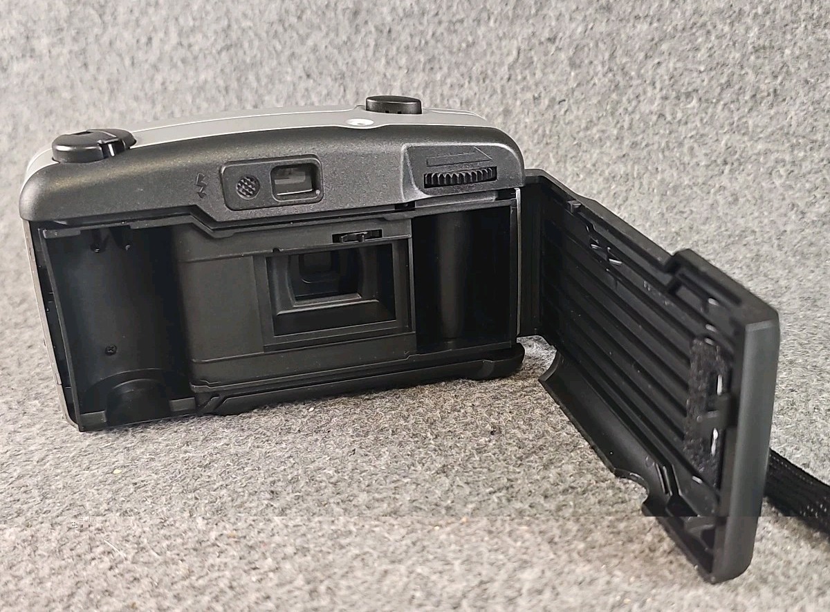 Bell and Howell 602 35mm Point-And-Shoot Camera