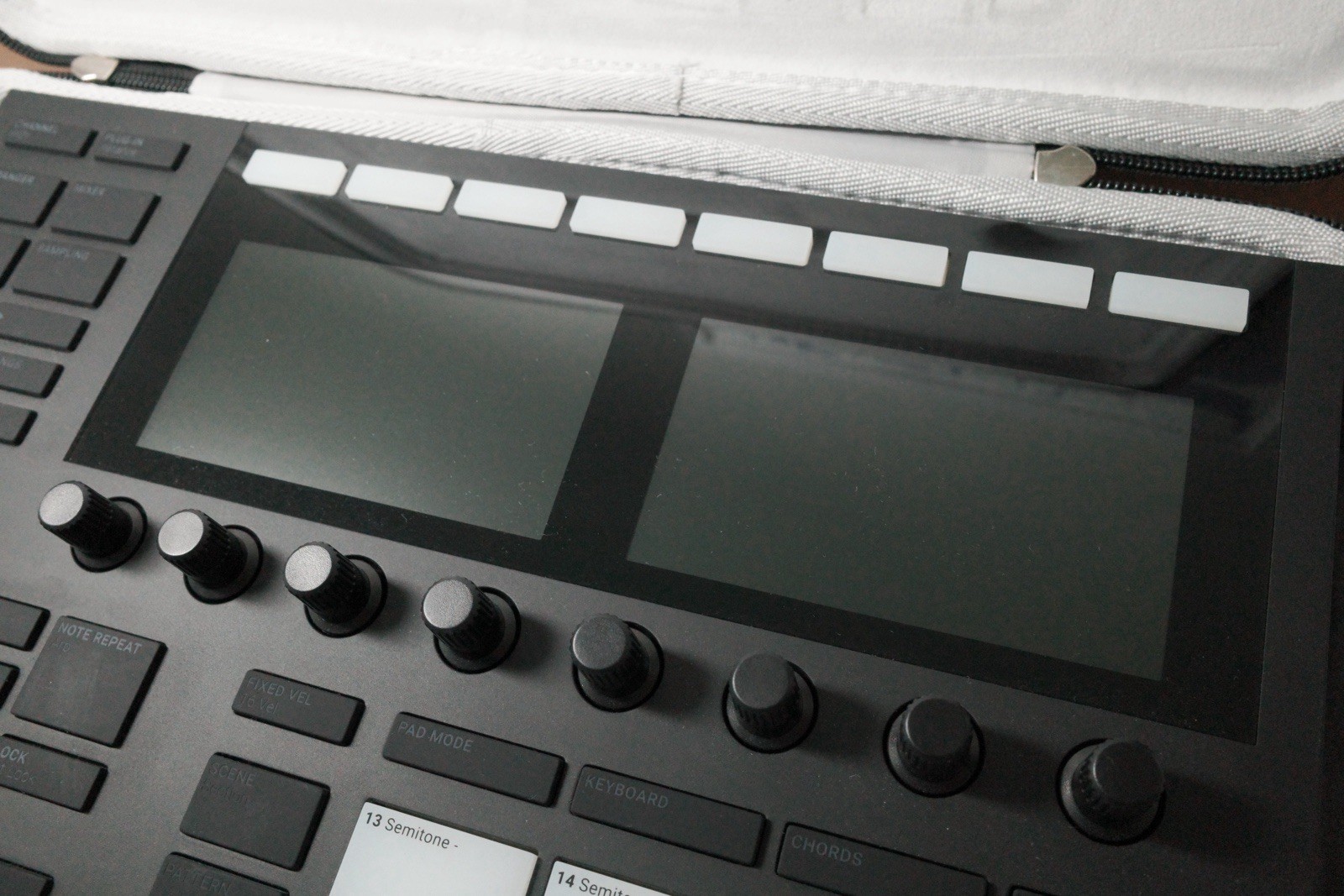 Native Instruments Maschine MK3 with Case