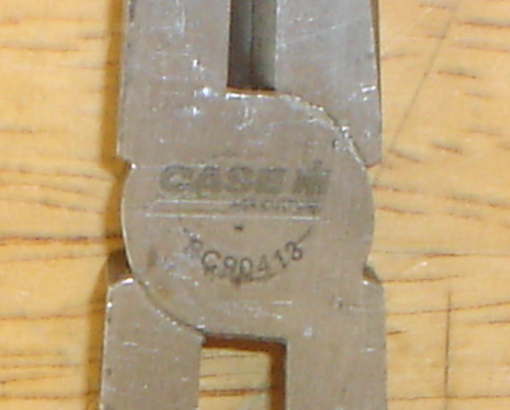 Case IH 4-Piece Pliers / Wire Cutters Set