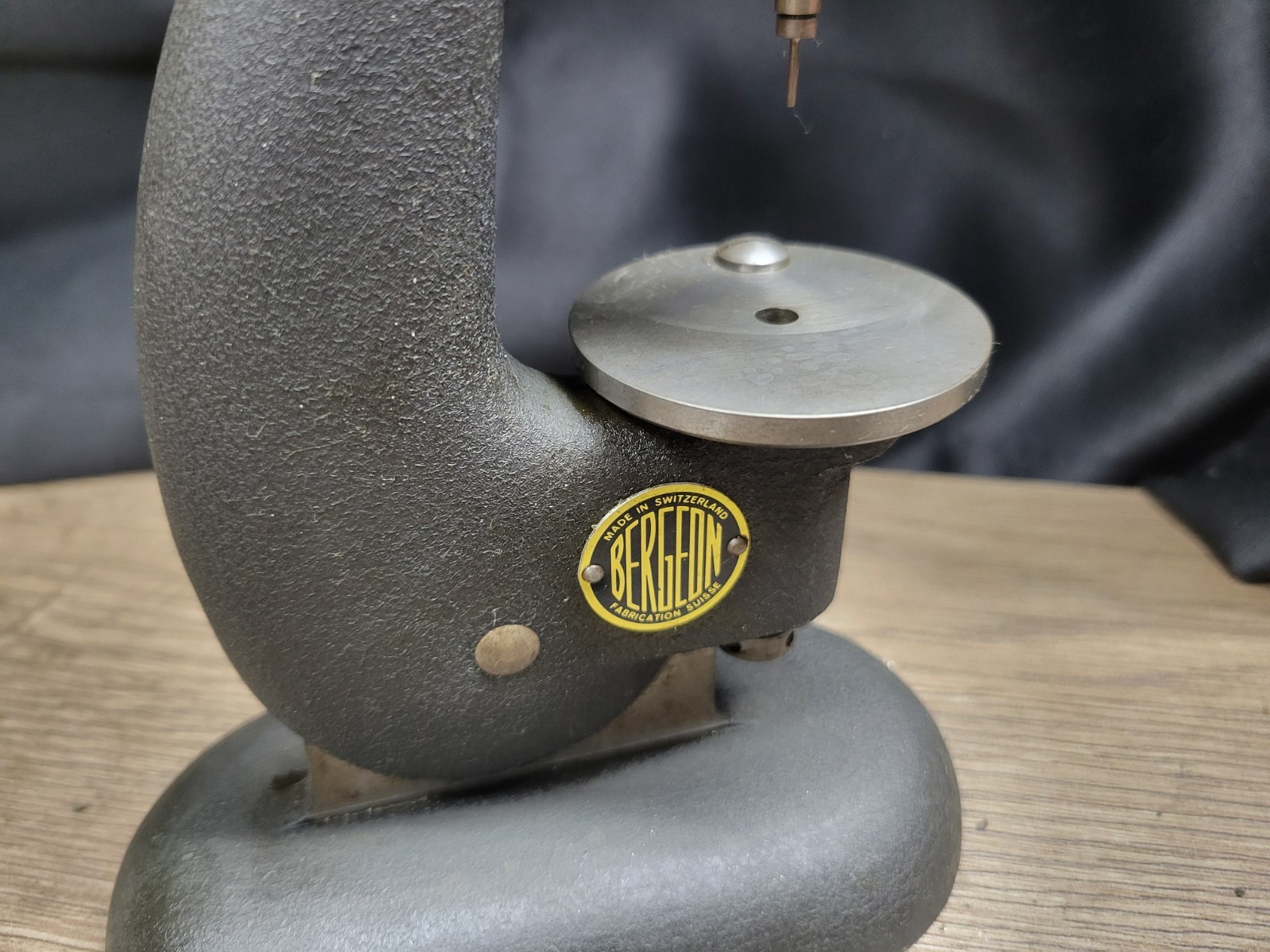 BERGEON SWISS MADE VERTICAL MICROMETER