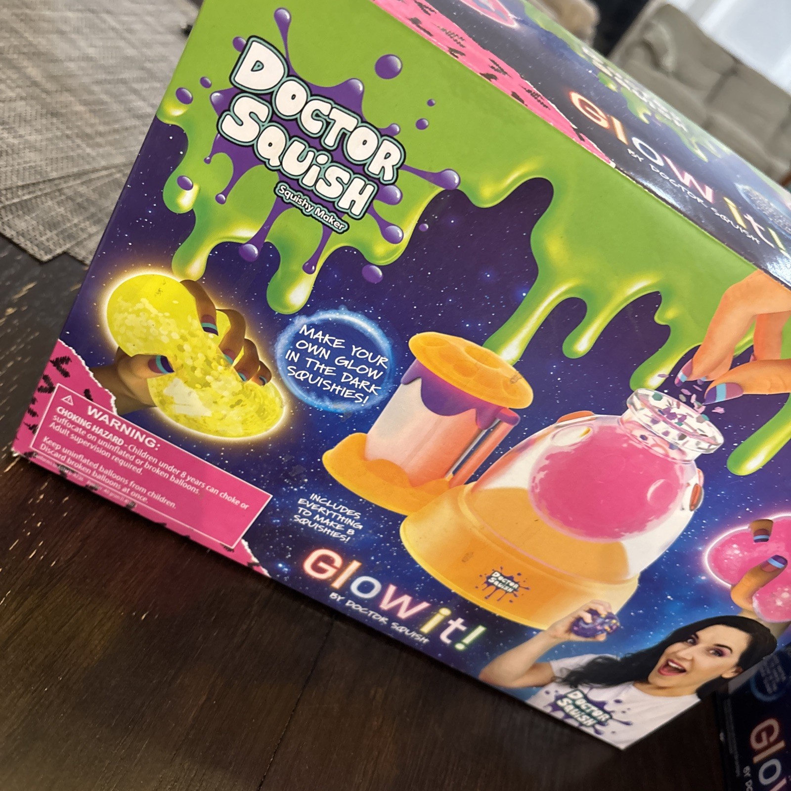 Doctor Squish Glow it! Squishy Maker Neon, Create Your Very Own Squishies! NIB