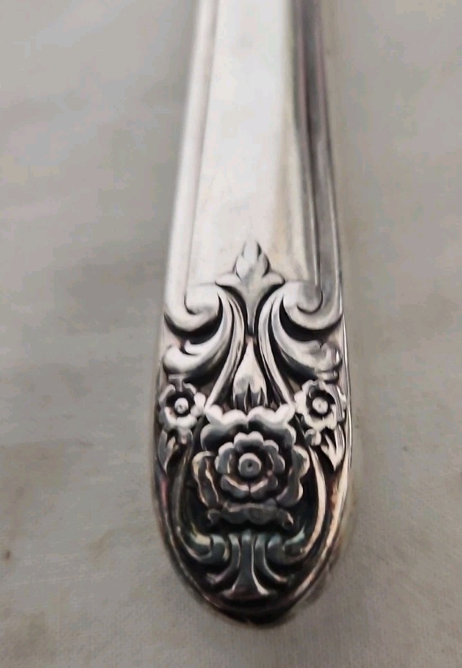 8 International Silver MELODY Butter Knives Flatware 7.5" Silverplate