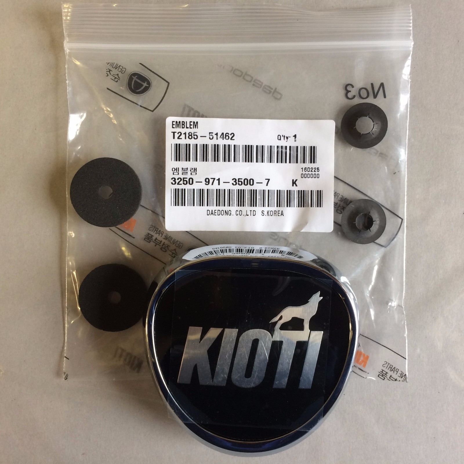 New OEM KIOTI T2185-51462 Kioti Front Hood Emblem / Decal for tractor & Mechron