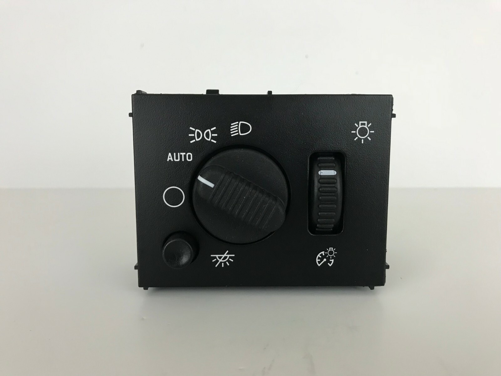 03-06 Headlight Switch Silverado Sierra Blue LED with Custom Dimmer Lighting