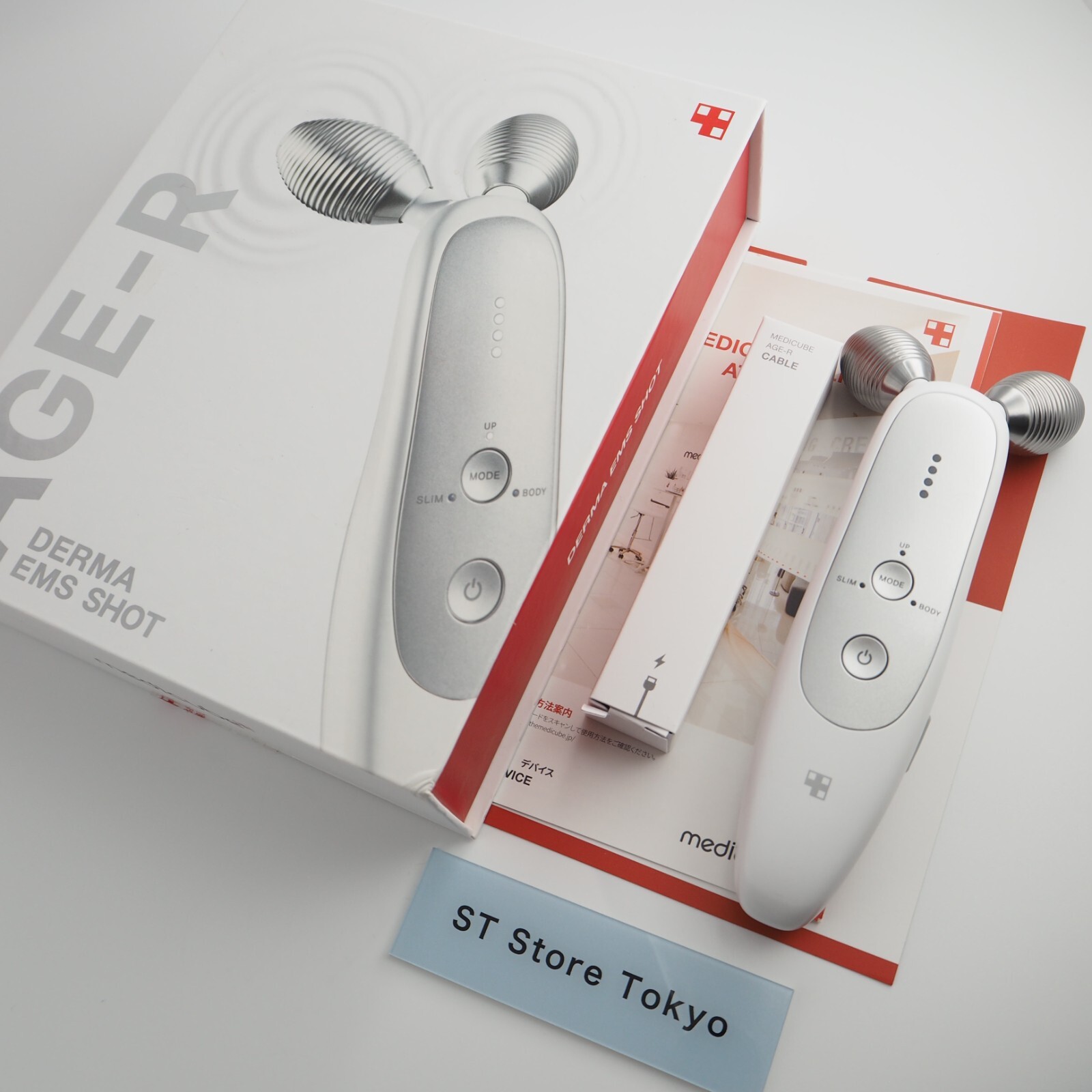 [Near Mint] Medicube Age-R Derma EMS Shot Face Massager Beauty Devic Tested