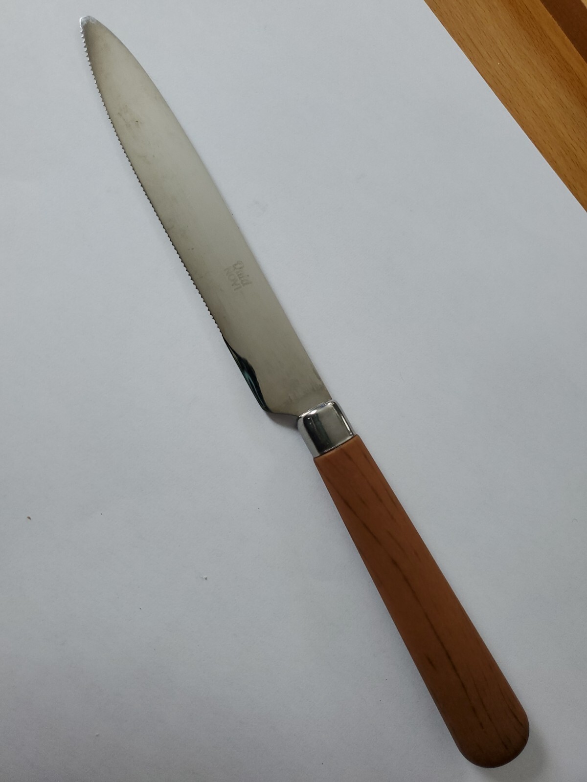 Quid Novi Brown Corsica Dinner Knife 9.25" long 1 Count Faux Wood Handle