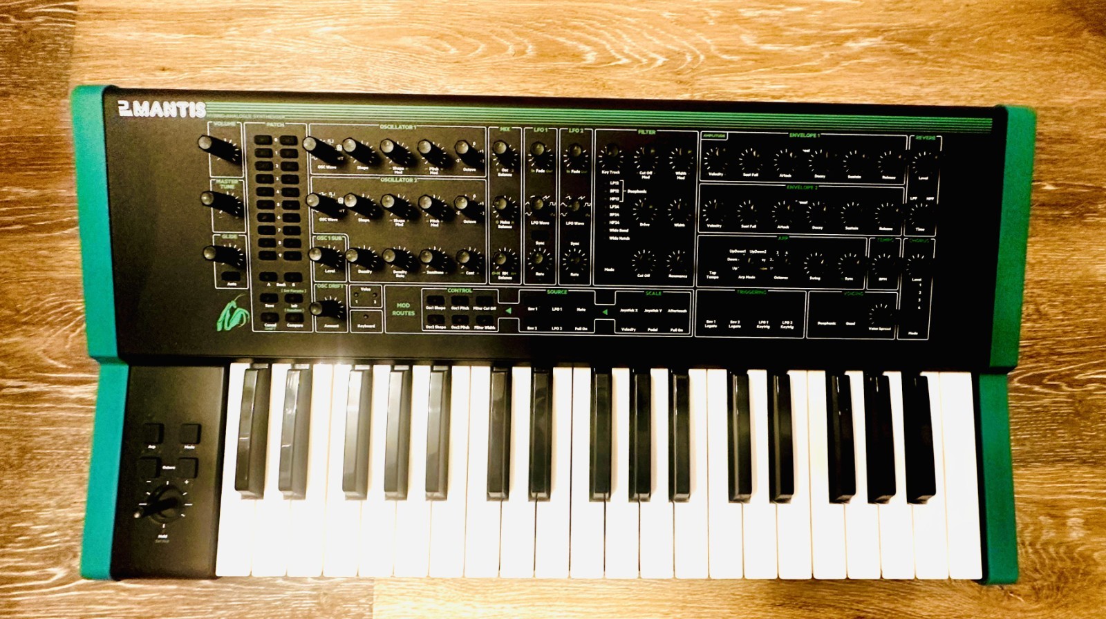 PWM Mantis Hybrid-Analog Duophonic Synthesizer