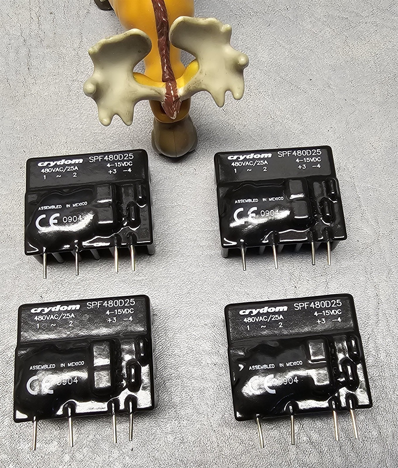 Crydom SPF480D25 25A 48-660V SPST-NO 4-Pin Solid State Relay Lot of 4