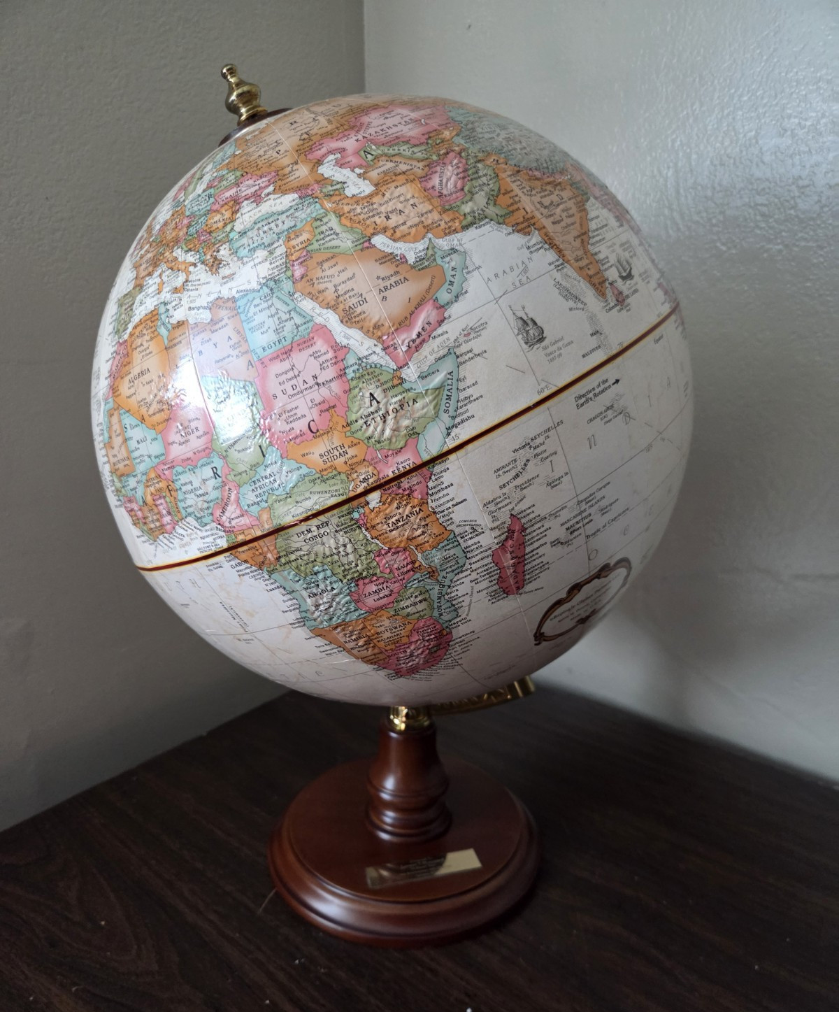 Rotating Tabletop World Globe Wood Base Metal Meridian Freestanding Multicolor