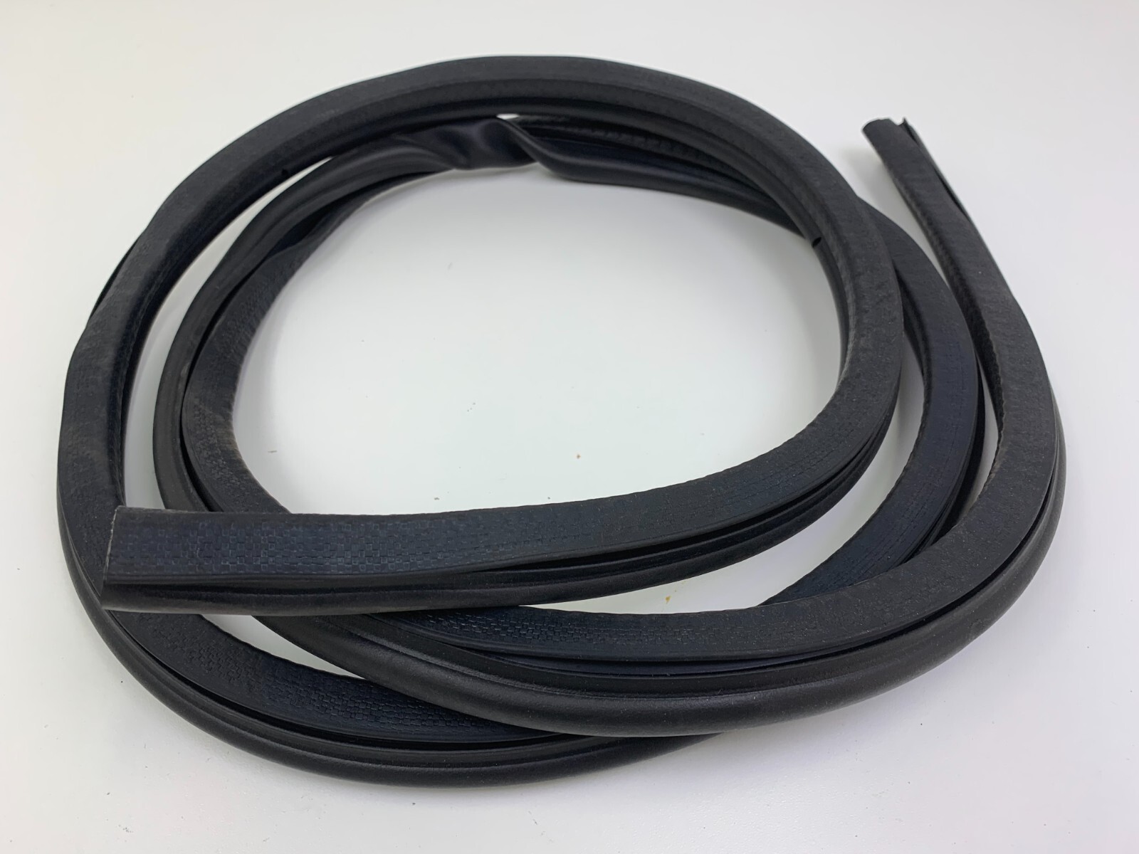 Genuine International 572094C3 Seal Gasket Weather Strip Hood to Cowl