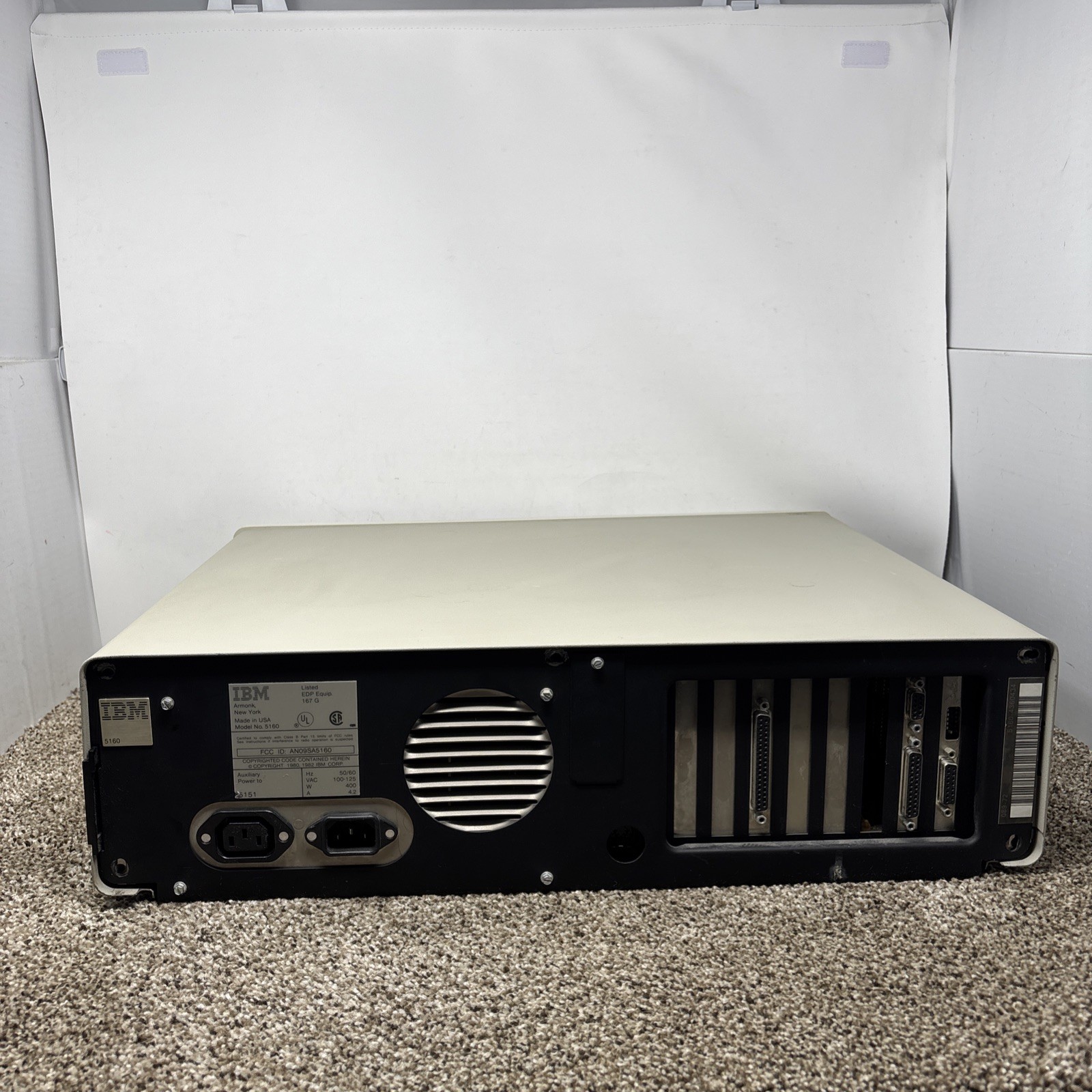 IBM 5160 XT FOR PARTS BOOTS TO BASIC Vintage Personal Computer Retro READ