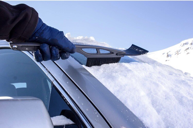 Subzero 19520 22" Super Deluxe Snowbrush with Integrated Ice Scraper