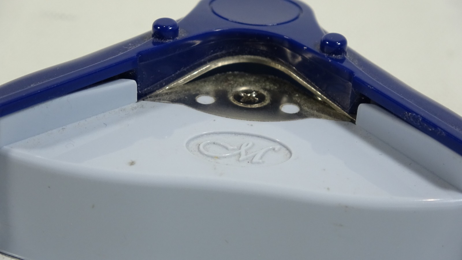 Creative Memories Round Corner Shaper Punch