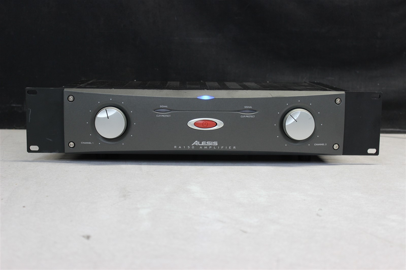 Alesis RA150 Amplifier