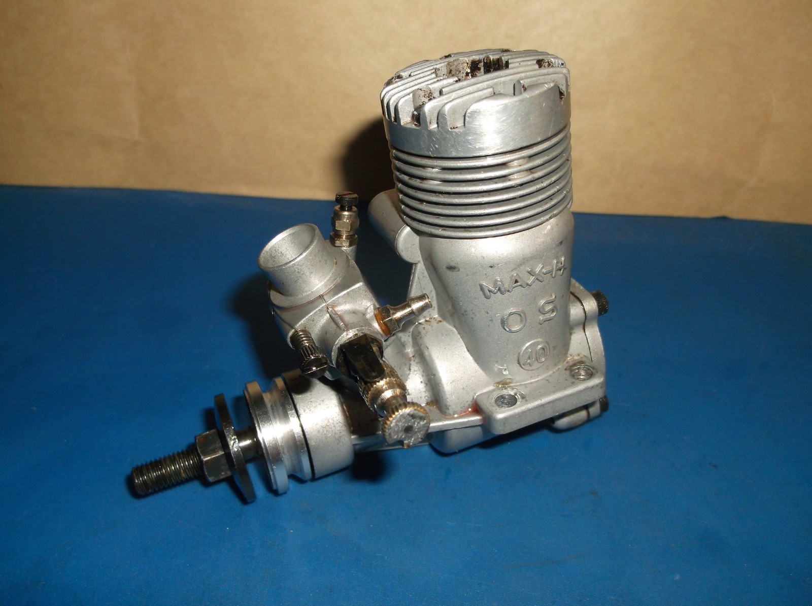 VINTAGE OS MAX H .40  R /C MODEL AIRPLANE  ENGINE VG COMP.  GOOD CONDITION