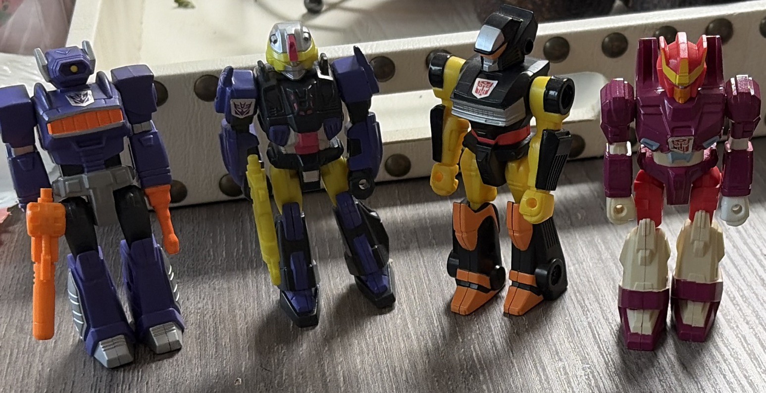 4-Pack Plastic Robot Action Figures Mixed Lot, Without Packaging