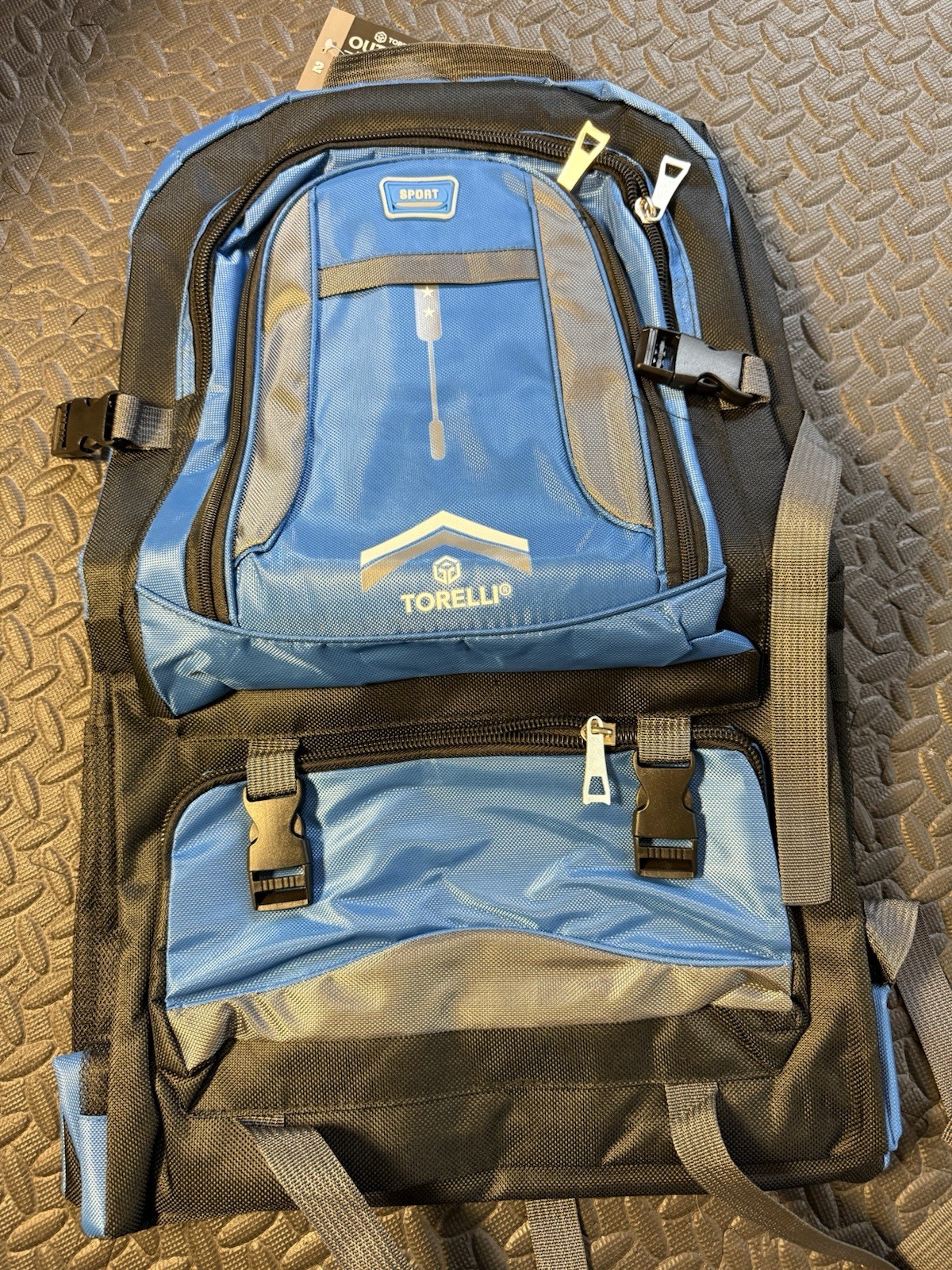 Torelli Outdoor Adventure Backpack W/2 Pack Water Resistant Mats New NWT Blue