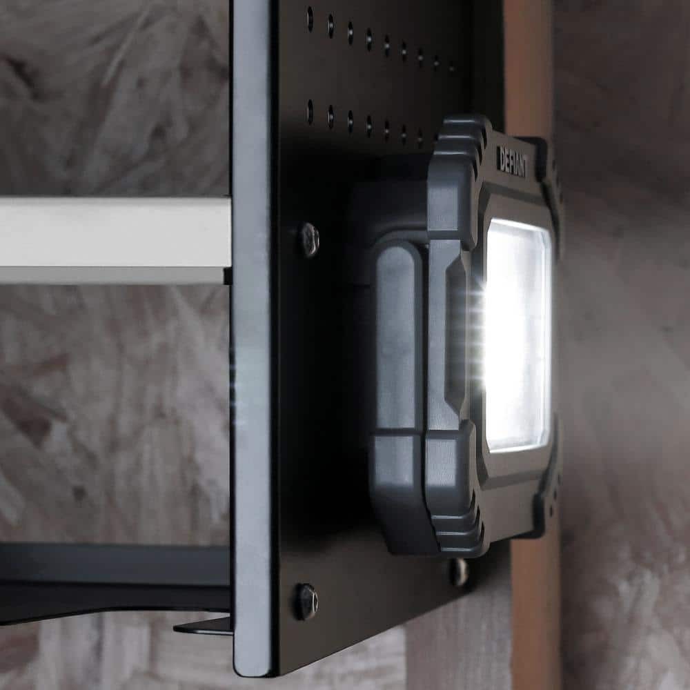 Defiant 1200 Lumens Magnetic Utility Light
