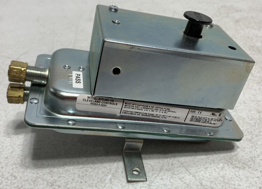Cleveland Controls AFS-460-136 Pressure Switch Adjustable DPDT 8 Amp @ 250 VAC