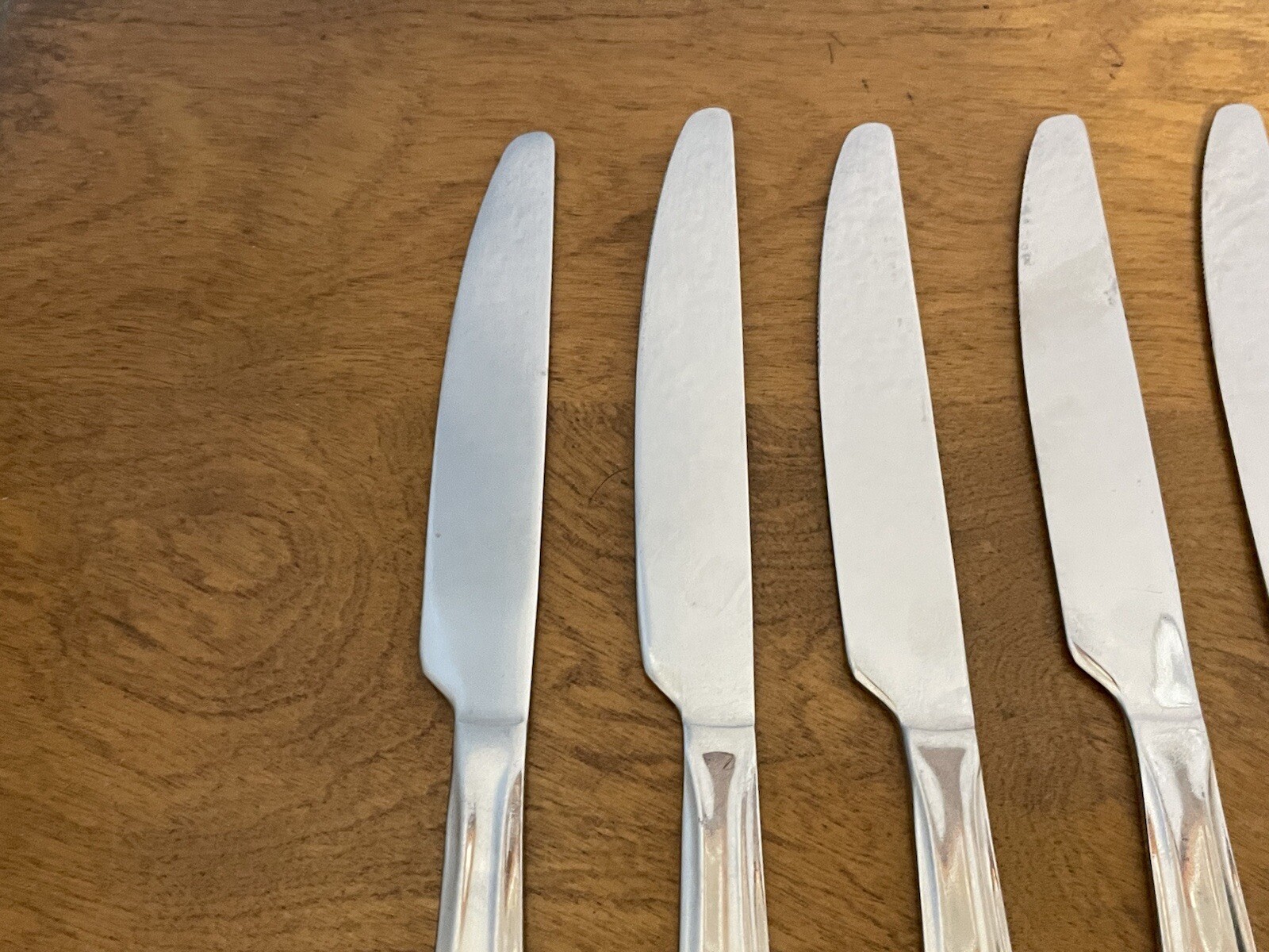 7 International Silver FORTE Stainless Modern Solid Dinner Knives 9.5"