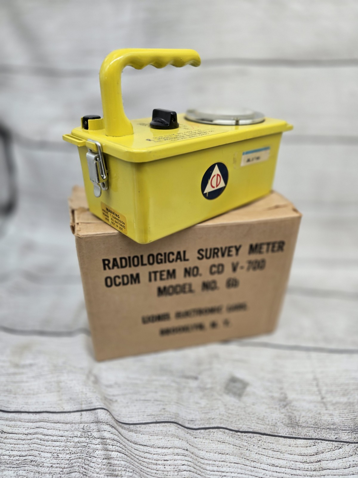 Non-Working, Lionel CD V-700 Model 6b Geiger Counter