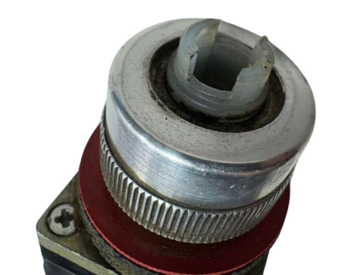 Allen-Bradley 800MR-JX9B Selector Switch 3-Position Spring Return from Right