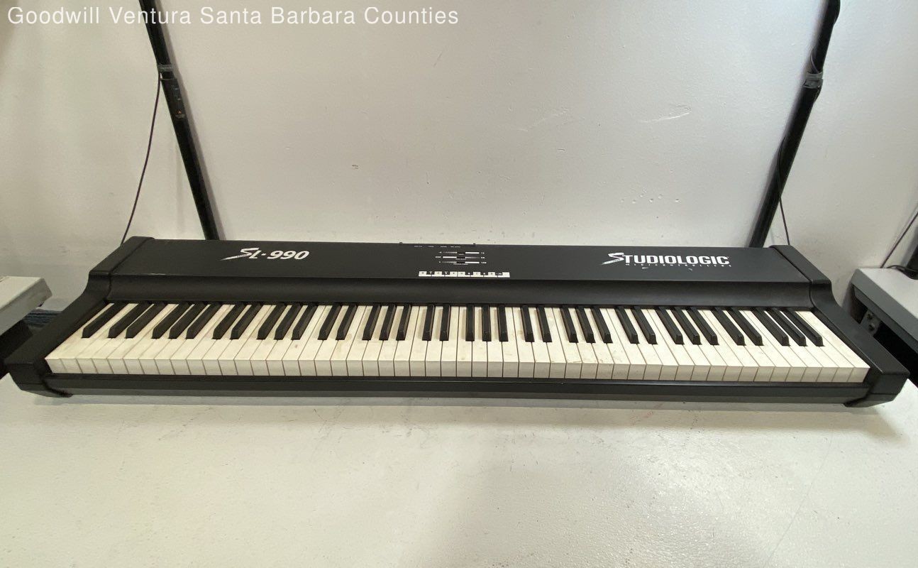 StudioLogic SL-990 88-Key MIDI Keyboard Controller