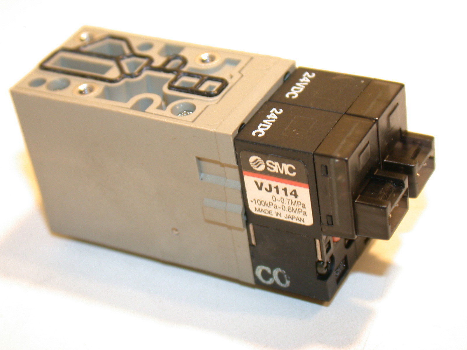 UP TO 3 NEW SMC 12 - 24VDC ZX VACUUM MODULE W/ VJ114 EJECTORS
