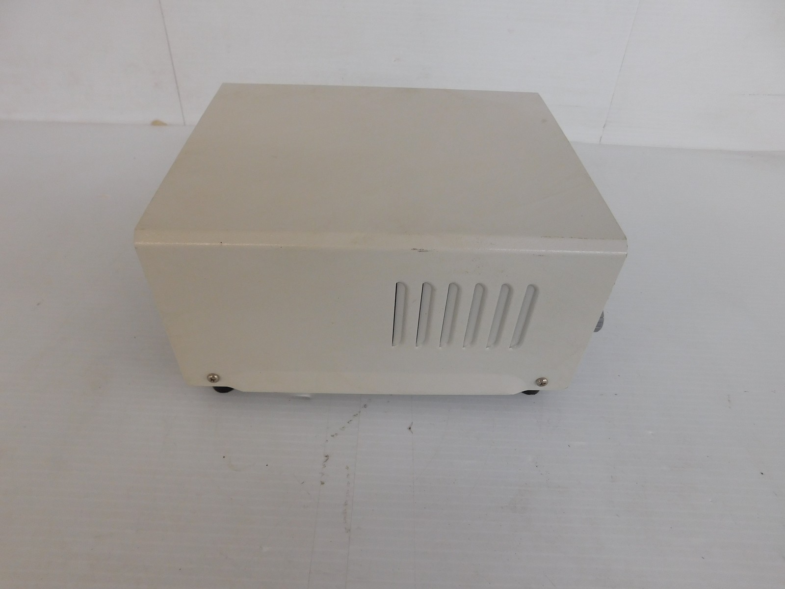 MOTIC MLC-150C ILLUMINATOR FIBER OPTIC LIGHT SOURCE (IHB26)