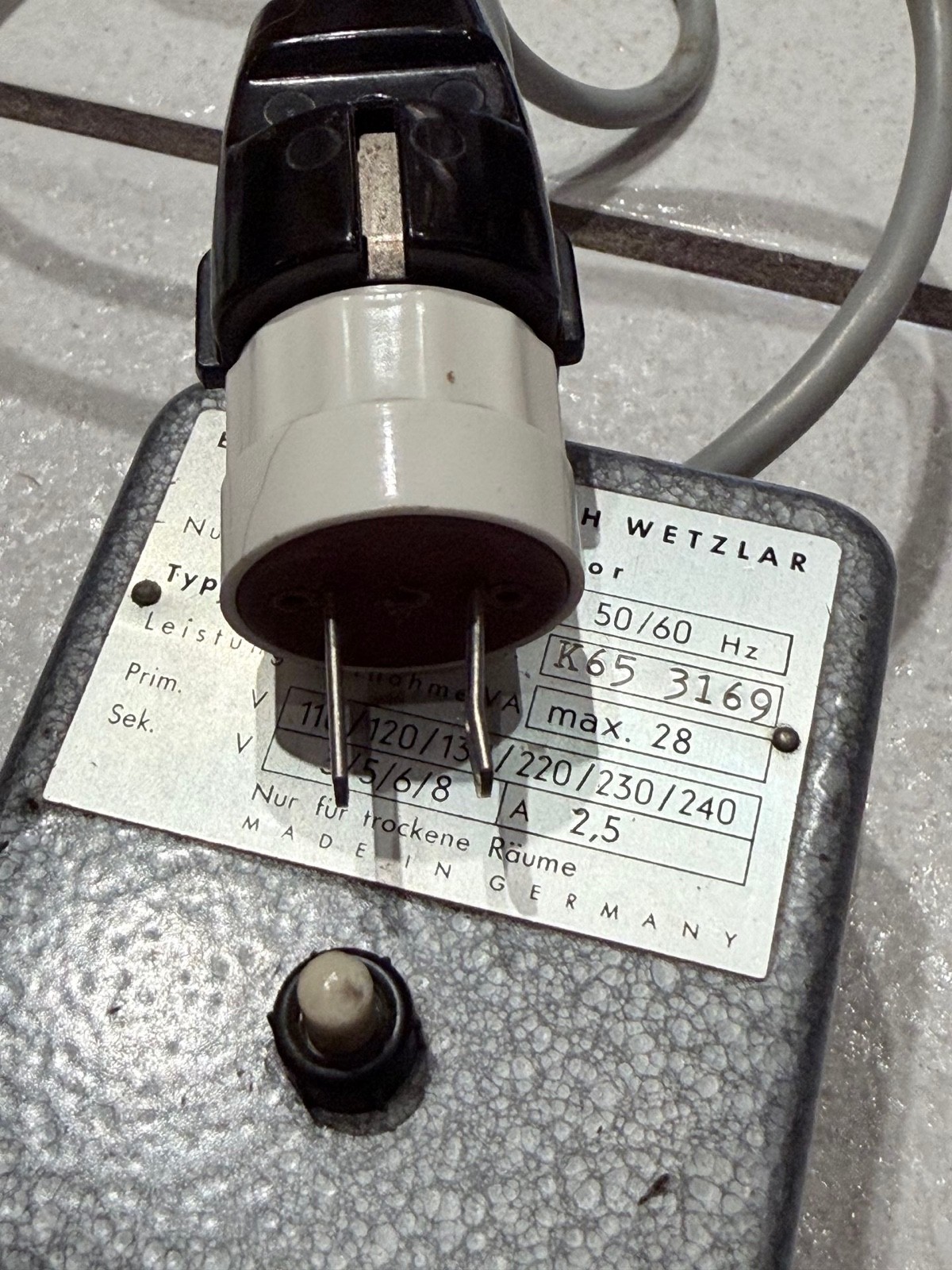 Antique Leitz Wetzlar Binocular Microscope with Case and Original Power Source,