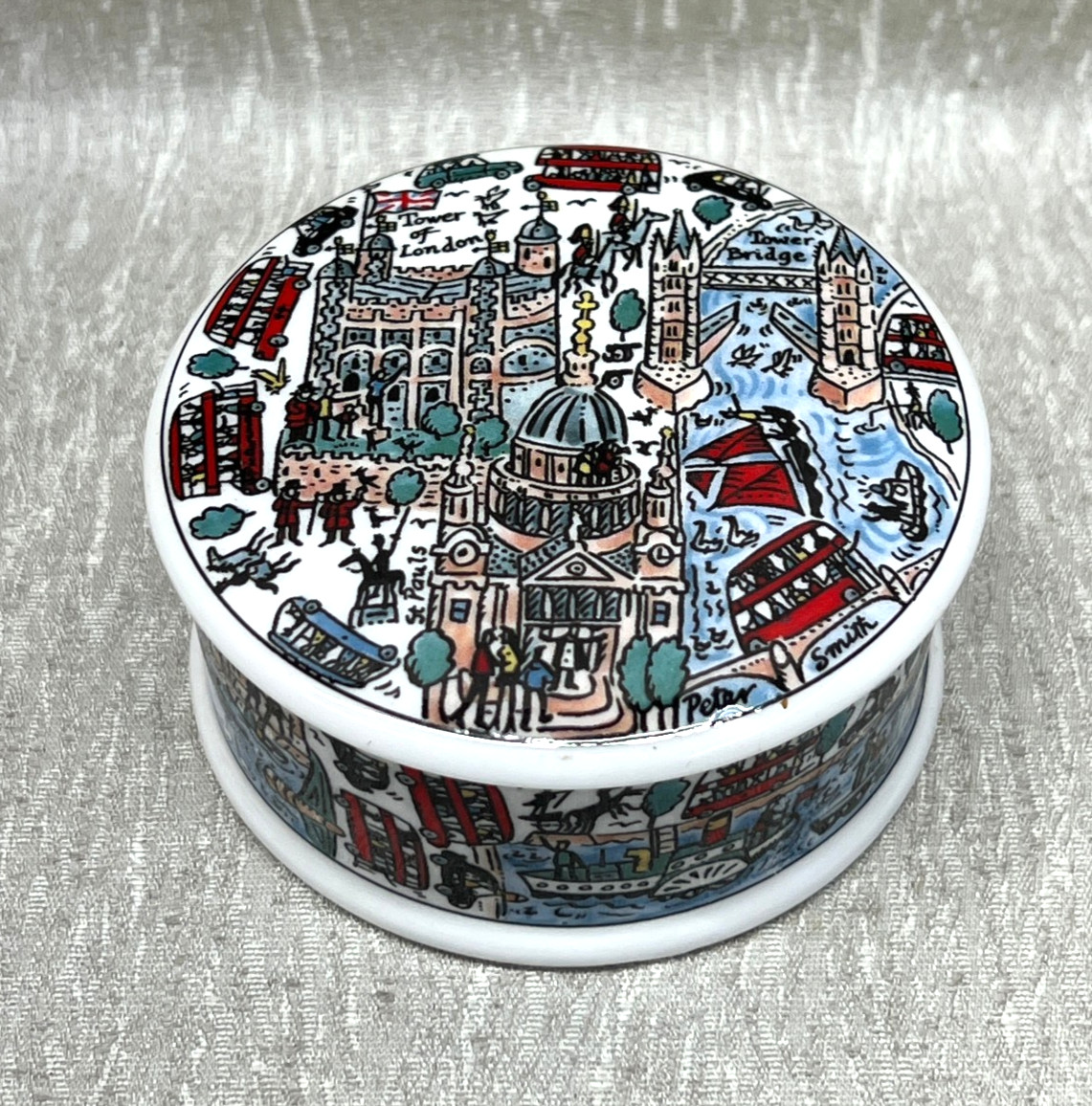Wren London Scenes Fine Bone China Collectible Trinket Box Jar With Lid