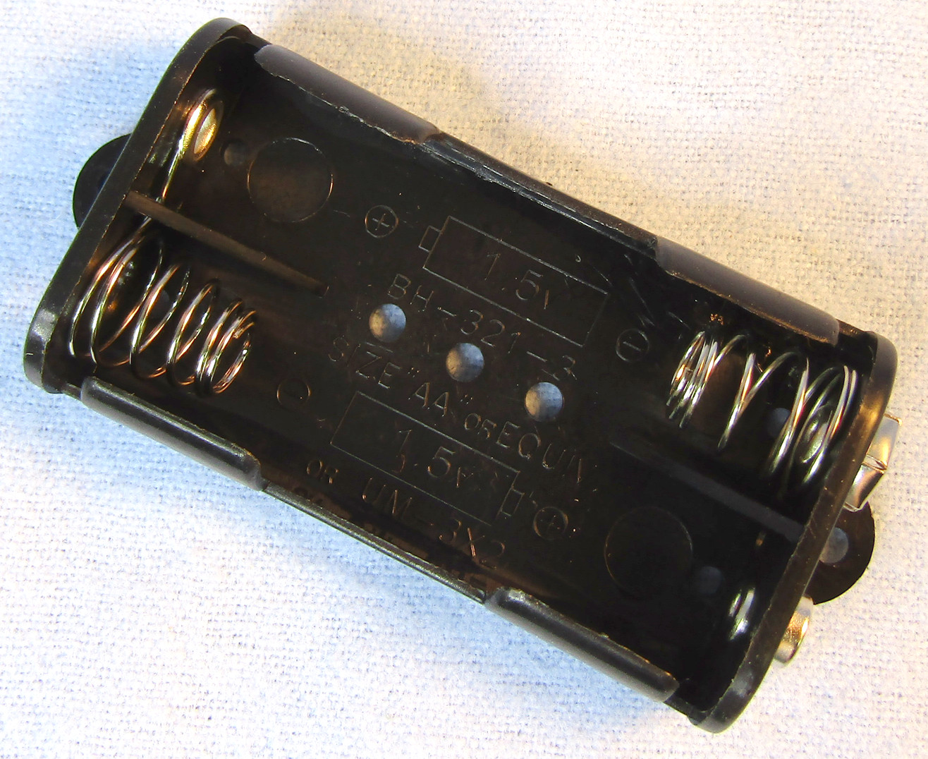 Philmore BH321SM Two (2) AA Cell (UM-3) Battery Holder, w/ Snap Connector & Ears