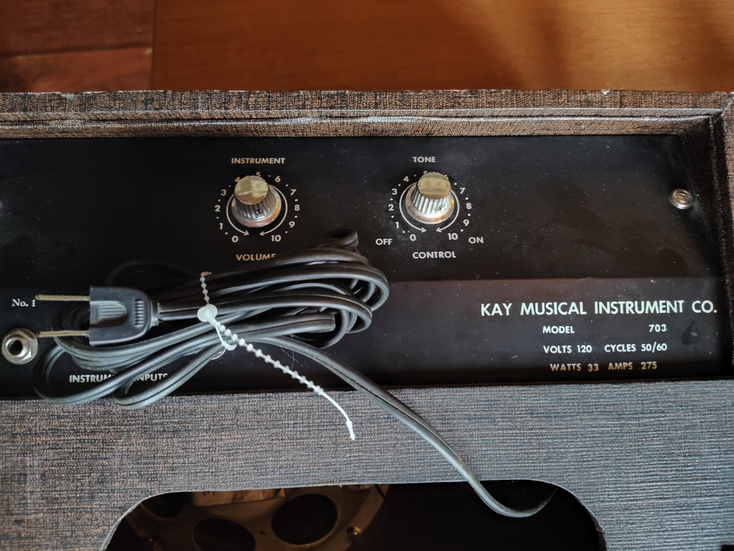 Kay Model # 703- 1x8" / Combo Amplifier 1962 - Brown & Cream . Tested & Working