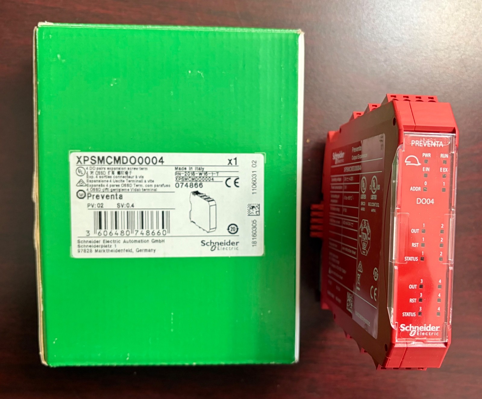 XPSMCMDO0004 Schneider Electric Modicon 4 Digital Output Pair Expansion Module
